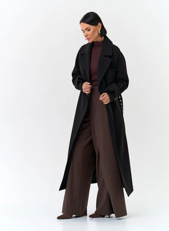 Женское пальто с акцентным поясом