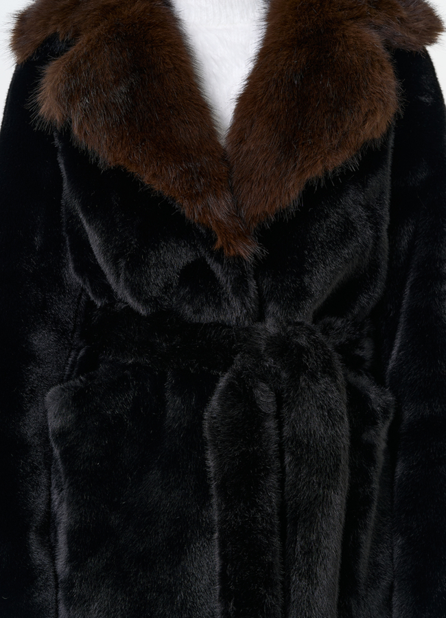 Женская шуба из эко меха с английским воротником модель № 31267 универмаг малина