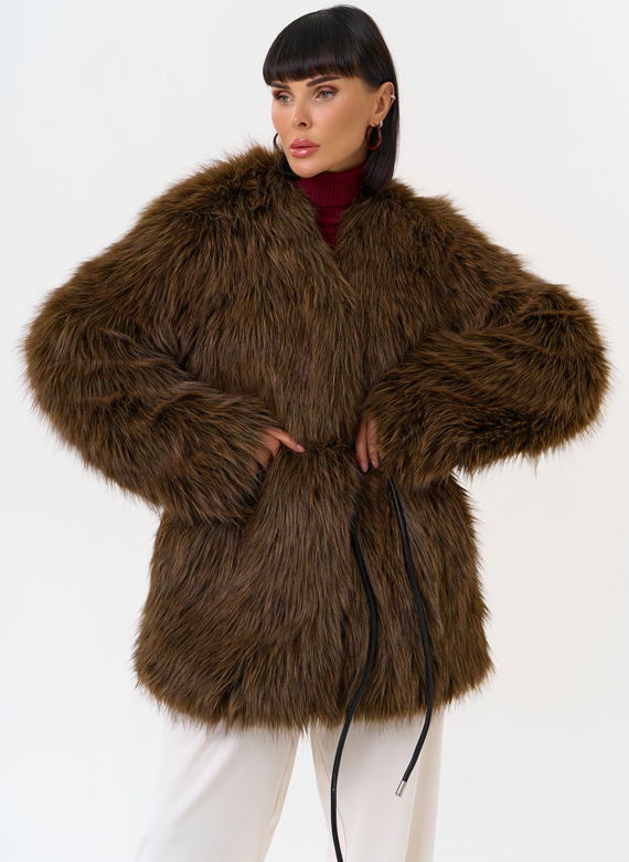 Женская шуба из эко меха с декоративным поясом